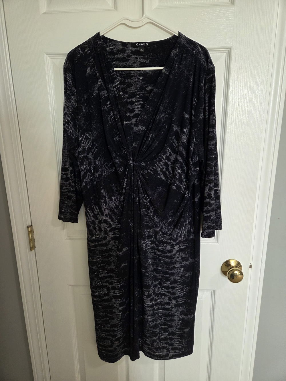 Chaus Women's Black Heathered Twist-Front Midi Dress